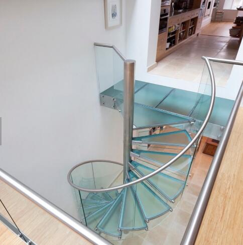 full glass Spiral Stairs with stainless steel structure 