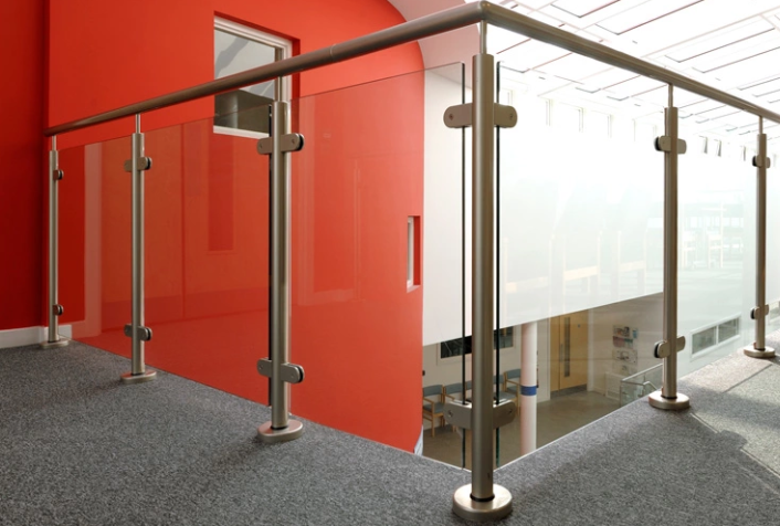 Hoeveelheid geld Kom langs om het te weten longontsteking Modern design stainless steel glass railing handrail glass balustrade