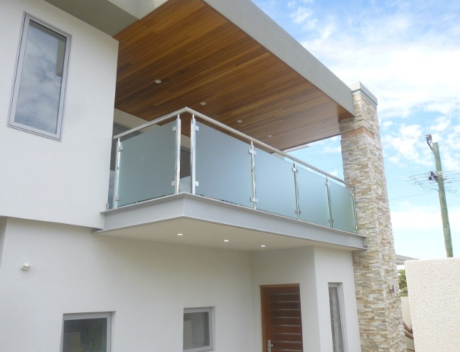External Semi Frameless Glass Balustrade with frosted glass 