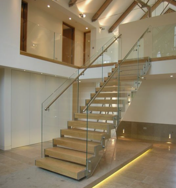 zigzag sringer straight stair with glass railing